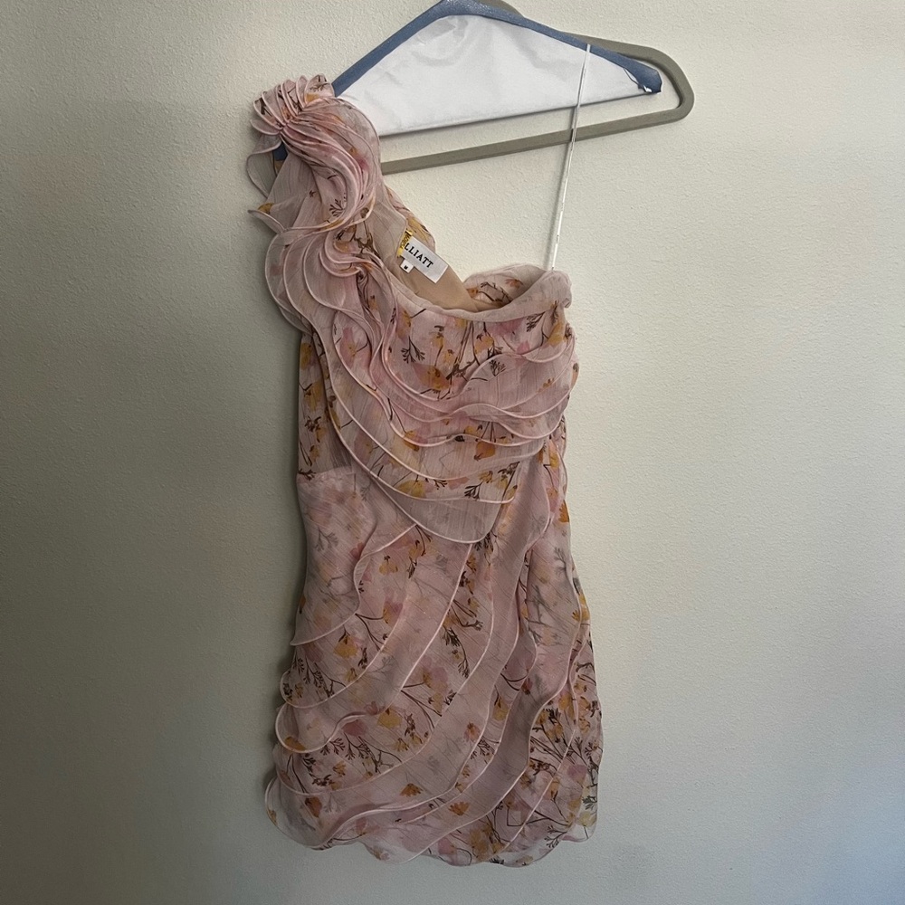 Elliatt Pink Floral One Shoulder Dress